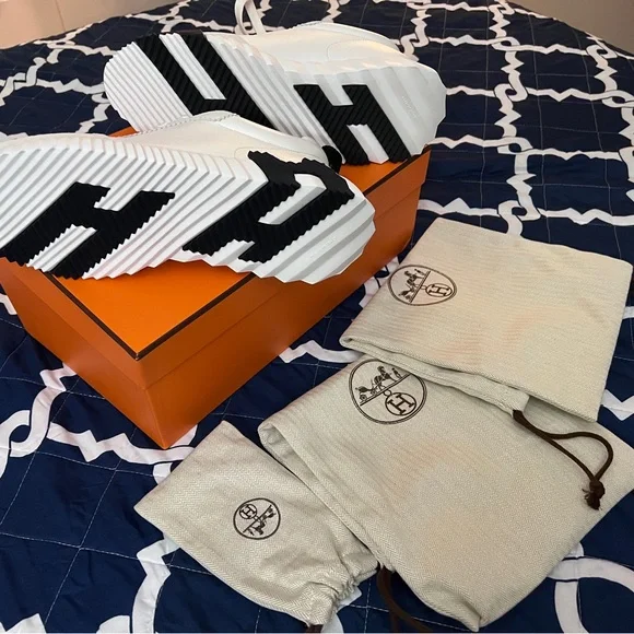 BRAND NEW HERMES BOUNCING SNEAKER